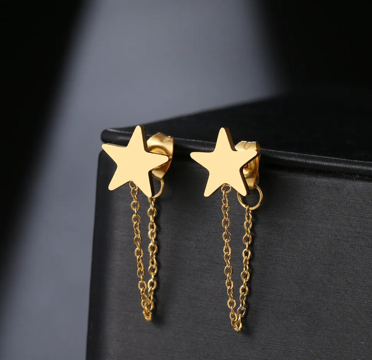 Solid Star Tassel Chain Gold