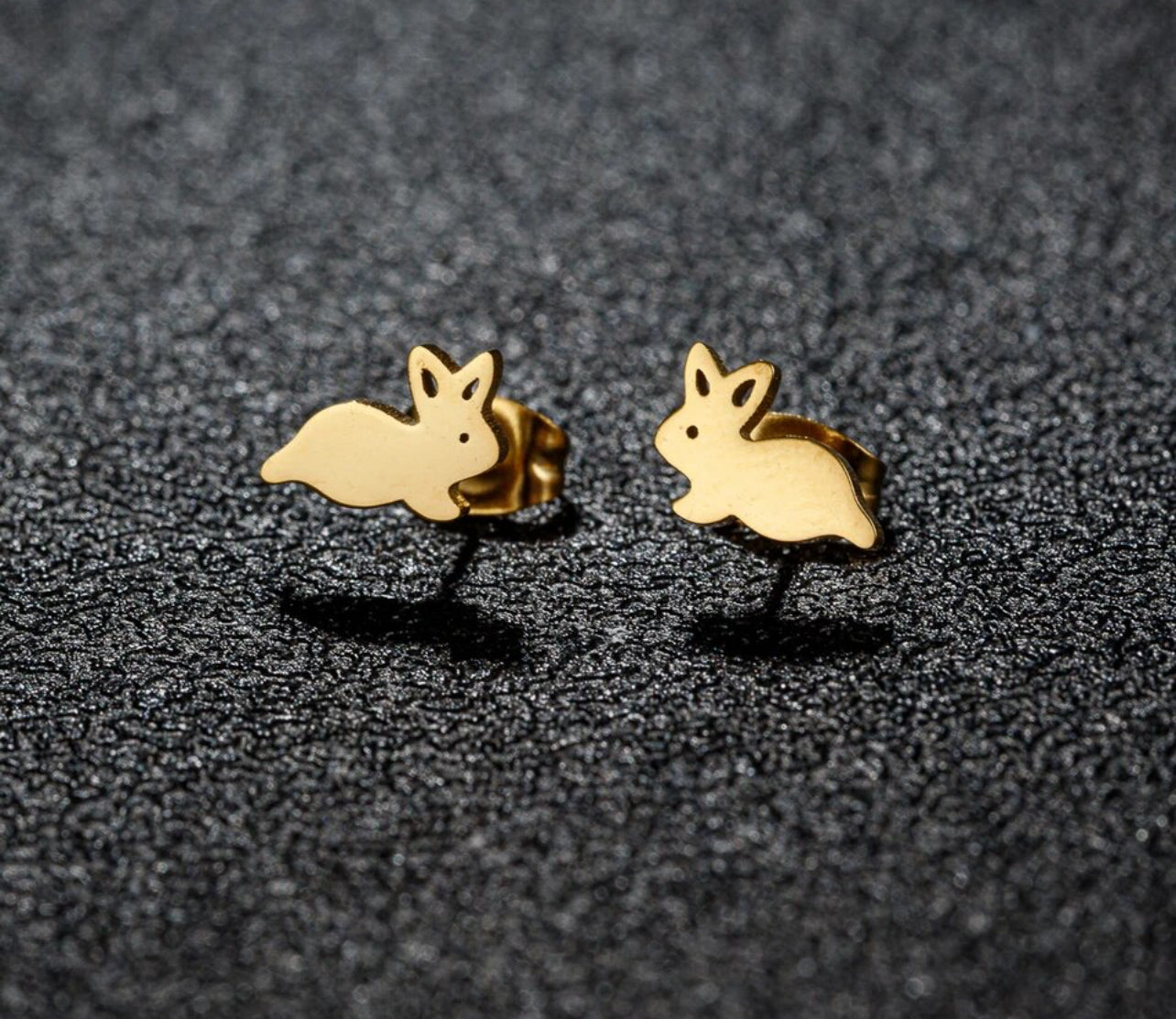 Bunny stud Gold